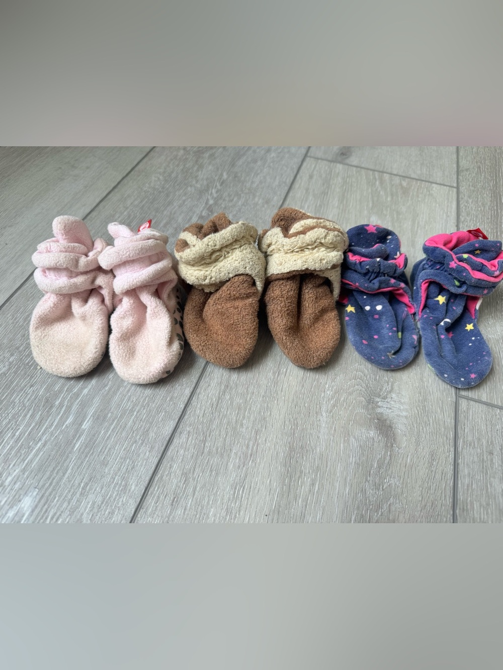 Play condition Zutano baby booties
